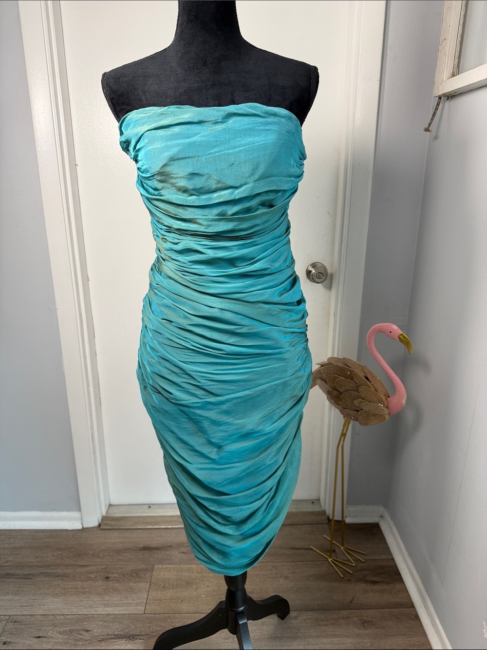 Diane von Furstenberg 100% Silk Turquoise Ruched Strapless Dress Size 10